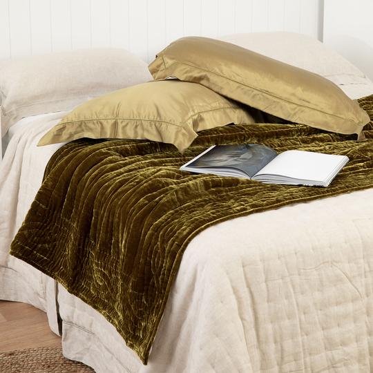 Lux Silk Velvet Throw - Antique Gold